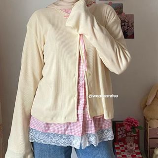 (Kategori: ) berada di . Dikirim oleh decluttermei_ (ID iklan 1446479088, Gambar 1). Deskripsi: .