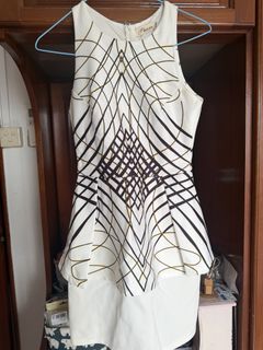 (Category: ) located in . Submitted by busywardrobe (Listing ID 1446423847, Image 1). Description: .