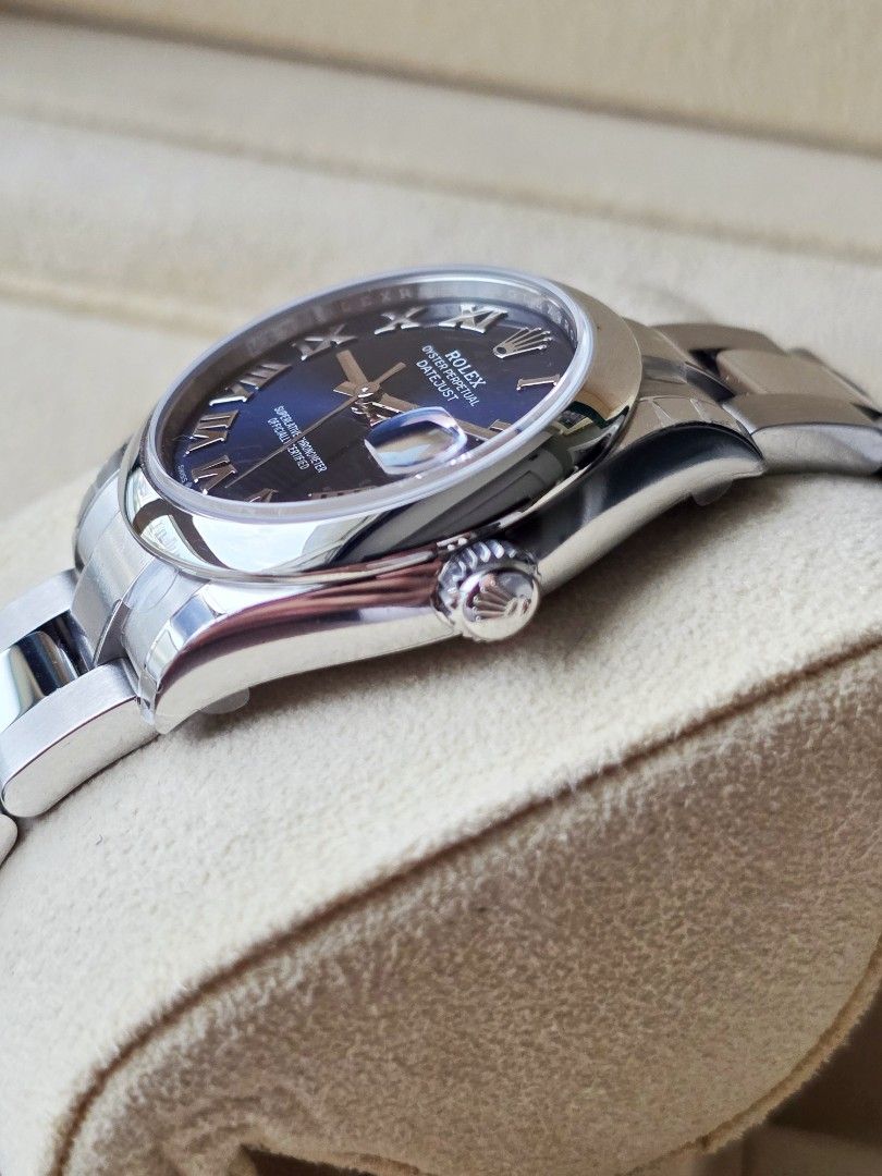 2026 Rolex Datejust 31 (278274) (Category: Luxury Watches) located in Makati City. Submitted by rvffy (Listing ID 1446563525, Image 2). Description: 2026 Rolex Datejust 31 PRICE: Php518,000 Year: 2026 Size: 31mm Model Number: 278240 Links: 12+1 (Complete) RoIex Guarantee Card/Certificate: Yes RoIex Box: Yes PM for inquiries. 📍 One Ayala, 1 Ayala Ave cor. Edsa, Makati City #278240 #178240 #277200 #177200.
