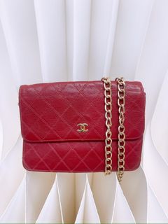 （分類：）位於 。 由 heras.luxury 提交（商品編號 1446665800，圖片 1）。簡介： 。