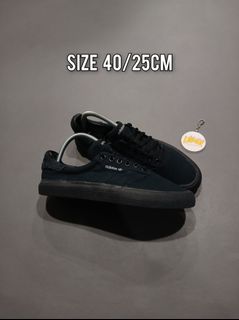 (Kategori: ) berada di . Dikirim oleh lapaksepatuku (ID iklan 1446618694, Gambar 1). Deskripsi: .