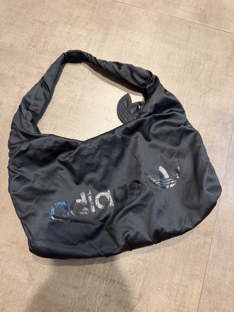 Adidas bag (Category: Shoulder Bags) located in Singapore. Submitted by spreloved666 (Listing ID 1446593708, Image 1). Description: Very light weight bag Convenient to use Nylon material Pm for more .
