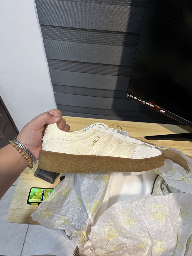 Adidas gazelle by EC (Category: Casual Shoes) located in Paranaque City. Submitted by studiosecond (Listing ID 1446666104, Image 2). Description: - Brand New - Free shipping from July 13-18 only.