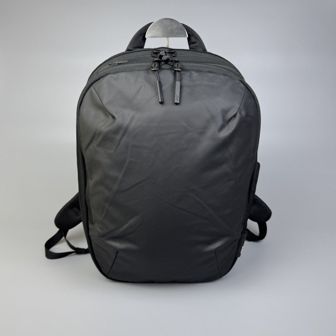 Aer - Daypack 2 Black Nylon Backpack (18L) (Category: Backpacks) located in Quezon City. Submitted by japon_rose (Listing ID 1446574004, Image 1). Description: READ DESCRIPTION FIRST BEFORE YOU START A DEAL GUARANTEED AUTHENTIC ❗️ Aer - Daypack 2 Black Nylon Backpack (18L) Color: Black Dimensions: Length: 18 Under: 5.5 (MEASURED IT BY INCHES) Condition: It has a light sign of usage inside yellowing of nylong can be seen on photo other than that h