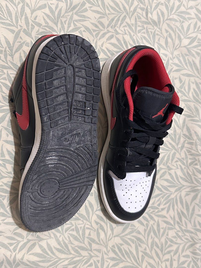 Air Jordan 1 Low TD Black Red White (Category: Sneakers) located in Bauang. Submitted by kristeyn (Listing ID 1446549241, Image 3). Description: - Air Jordan 1 Low TD - Colorway: Black, Red, and White - Size: 5/ 22.5 CM - Includes original box - Almost new .