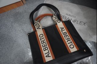 (Category: ) located in . Submitted by olivea.preloved (Listing ID 1446591648, Image 1). Description: .