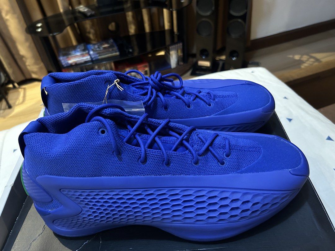 Anthony Edwards 1 “Blue Burst” (AE1) (Category: Sneakers) located in Quezon City. Submitted by cards-mania (Listing ID 1446681367, Image 2). Description: Adidas Anthony Edwards 1 “Blue Burst” (AE1) Size: 13.5 US Condition: BRAND NEW Complete: With Box, box 3/10 condition Selling my adidas Anthony Edwards 1 “Blue Burst”, Anthony Edwards’ first signature basketball shoe with adidas. Features: Lightweight knit upper for breathability and comfort Ful