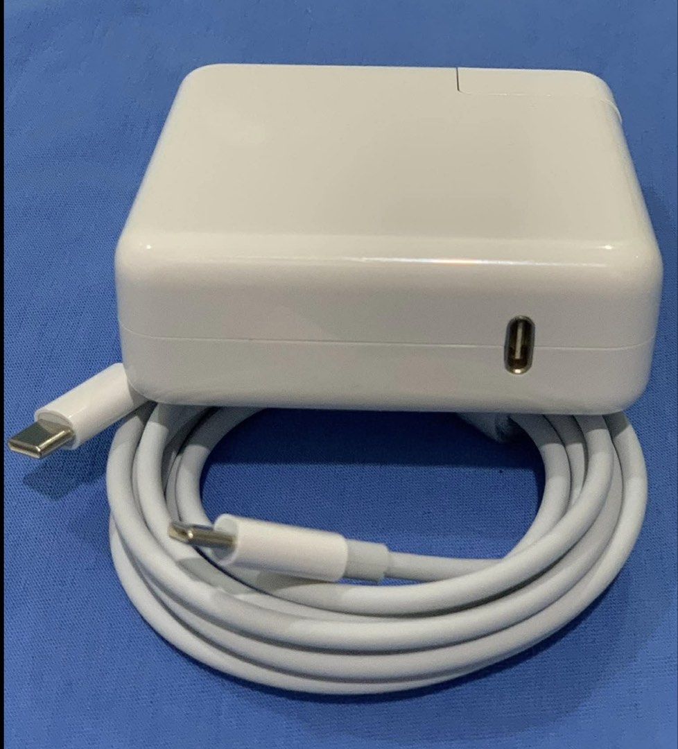 Apple MacBook Type C 96W Charger with Type C Cable (Category: Chargers & Cables) located in San Juan City. Submitted by ph_gadgets_hub (Listing ID 1446667092, Image 2). Description: 💯 MacBook Air / MacBook Pro charger. The 96W USB-C Power MacBook Adapter efficiently charges at home, in the office, or on the go. It’s a compatible MacBook charger. FLash SALE‼️ ₱2,000 96W USB-C Power MacBook Adapter with Type C to Type C Cable (2m) Macbook Charger 