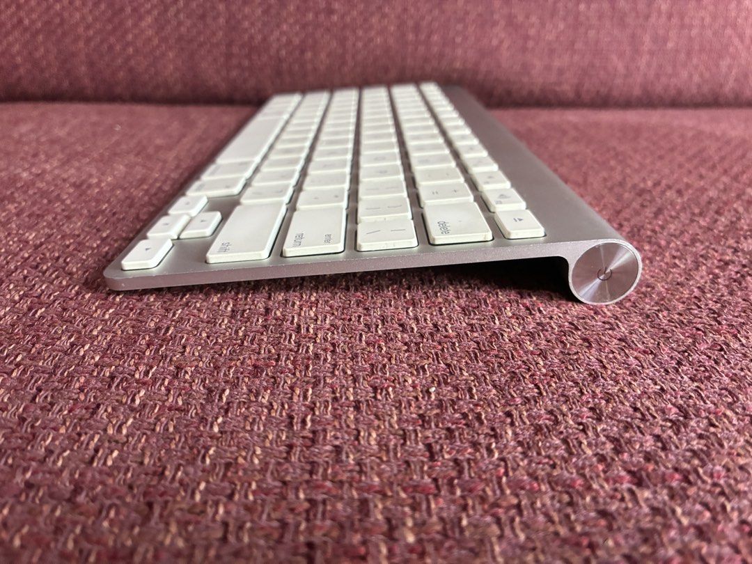 Apple magic keyboard bluetooth A1314495601380324823042