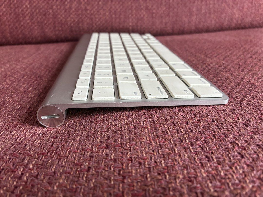 Apple magic keyboard bluetooth A1314495601380324823043