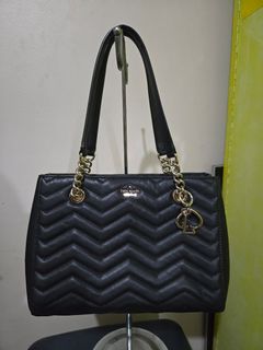 (Category: ) located in . Submitted by my_pink_closet (Listing ID 1446700577, Image 1). Description: .