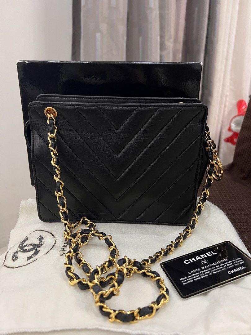 Authentic Preloved Chanel Chevron Chain Bag (Category: Luxury Bags & Wallets) located in San Pablo. Submitted by misskittyph (Listing ID 1446699394, Image 2). Description: Preowned Authentic Vintage Chanel Chevron Lambskin Small Chain Bag with charm P120k only . Complete inclusion Serial sticker is intact 8.9/10 condition measures L 20.5 x H 15.5 x W7” No tarnish in gold tone No corner wears With minimal pressmarks on one side Open for layaway 💯