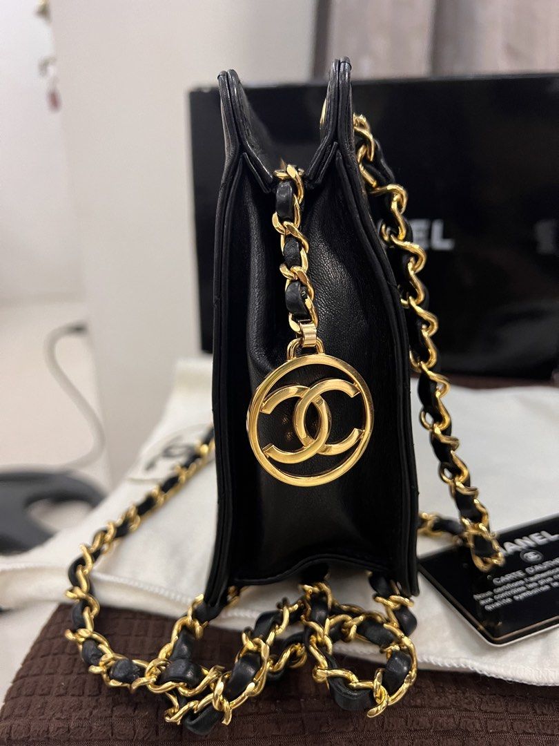 Authentic Preloved Chanel Chevron Chain Bag (Category: Luxury Bags & Wallets) located in San Pablo. Submitted by misskittyph (Listing ID 1446699394, Image 3). Description: Preowned Authentic Vintage Chanel Chevron Lambskin Small Chain Bag with charm P120k only . Complete inclusion Serial sticker is intact 8.9/10 condition measures L 20.5 x H 15.5 x W7” No tarnish in gold tone No corner wears With minimal pressmarks on one side Open for layaway 💯