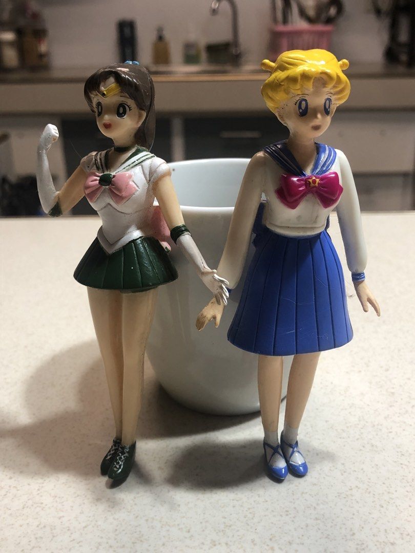 Bandai 1993 Sailor Moon Vinyl (Category: Figurines & Statues) located in Caloocan City. Submitted by vansellstuff123 (Listing ID 1446692480, Image 2). Description: - Set includes Sailor Moon and Sailor Jupiter figures. 300 lang dalwa napo ❤️ - Authentic Bandai merchandise from 1993. - Each figure stands approximately 6 inches tall. - Ideal for collectors and fans of the classic anime. - A must-have for any Sailor Moon enthusiast!.