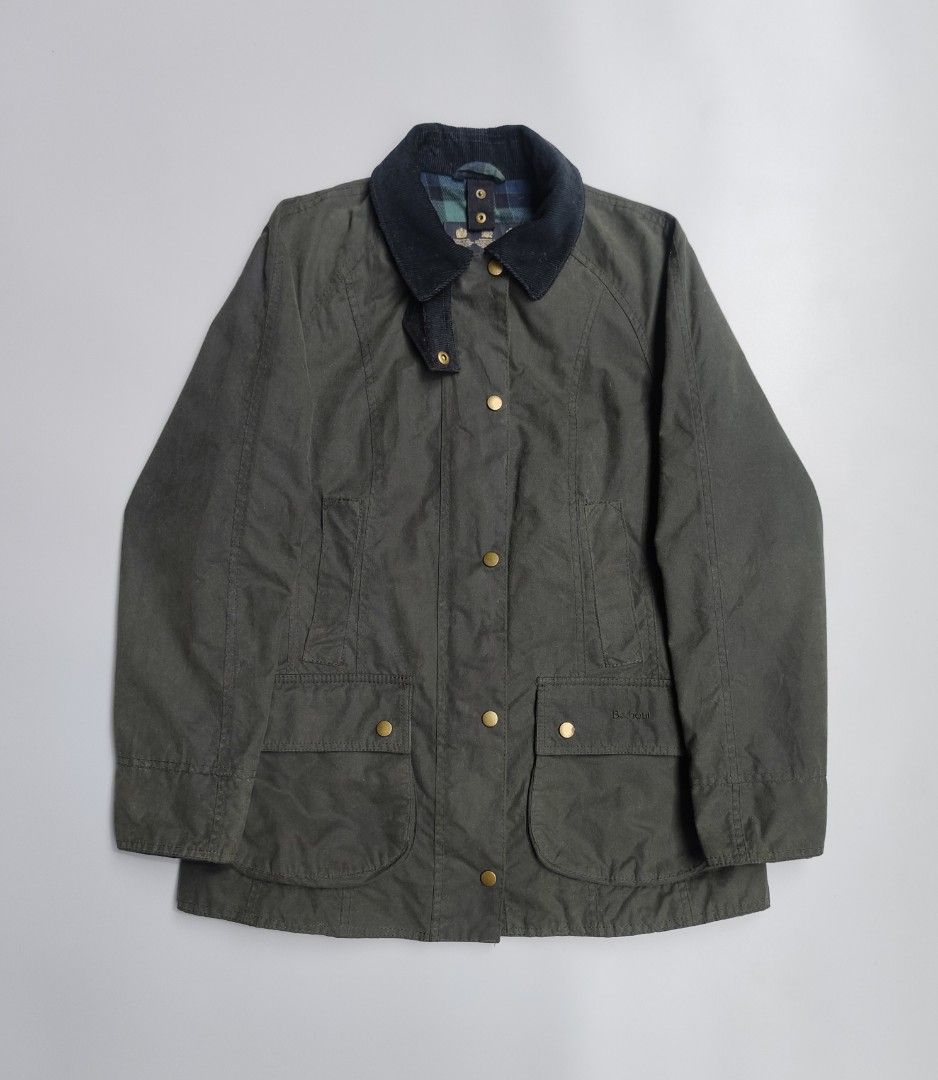 Barbour tartan wax jacket (unisex) (Category: Coats, Jackets and Outerwear) located in Baguio. Submitted by archival_thrifted.ph. (Listing ID 1446591695, Image 2). Description: FOR SALE‼️ .BARBOUR TARTAN WAX JACKET . EXCELLENT CONDITION .SIZE 10 ON TAG (UNISEX) .PHP 8800 PLUS SF .❌❌ COP/COD .MOP GCASH .COURIER J&T .BAGUIO AREA .DM FOR SURE BUYER TY.