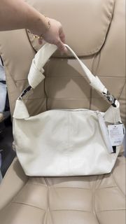 (Kategori: ) berada di . Dikirim oleh laurayoung94719 (ID iklan 1446571309, Gambar 1). Deskripsi: .