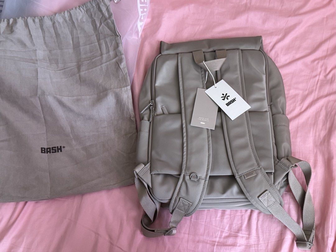 BASH+ Backpack Dune with Dust Bag (Category: Backpacks) located in Manila. Submitted by marco.21 (Listing ID 1446559983, Image 2). Description: -DUNE Color BASH+ backpack - Includes original dust bag - Multiple compartments and pockets for organization - Adjustable straps for a comfortable fit - Clean and simple design - Ideal for everyday use or travel RFS: nagkamali ng order na kulay yung tita ko sya kasi nagorder pref ko kasi yung Terra Color 
