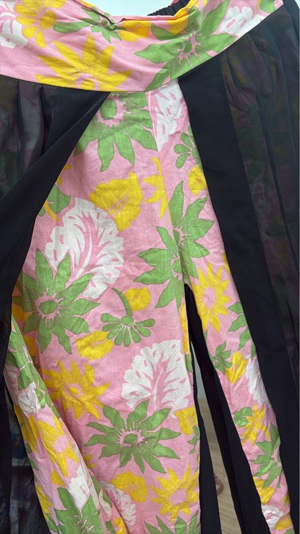 BATIK PALAZZO (Category: Other Bottoms) located in Jasin. Submitted by atenkitty (Listing ID 1446556201, Image 2). Description: Palazzo Batik Jakarta Brand New! Ada tiga colour RM20each If u need measurement kindly dm me!.