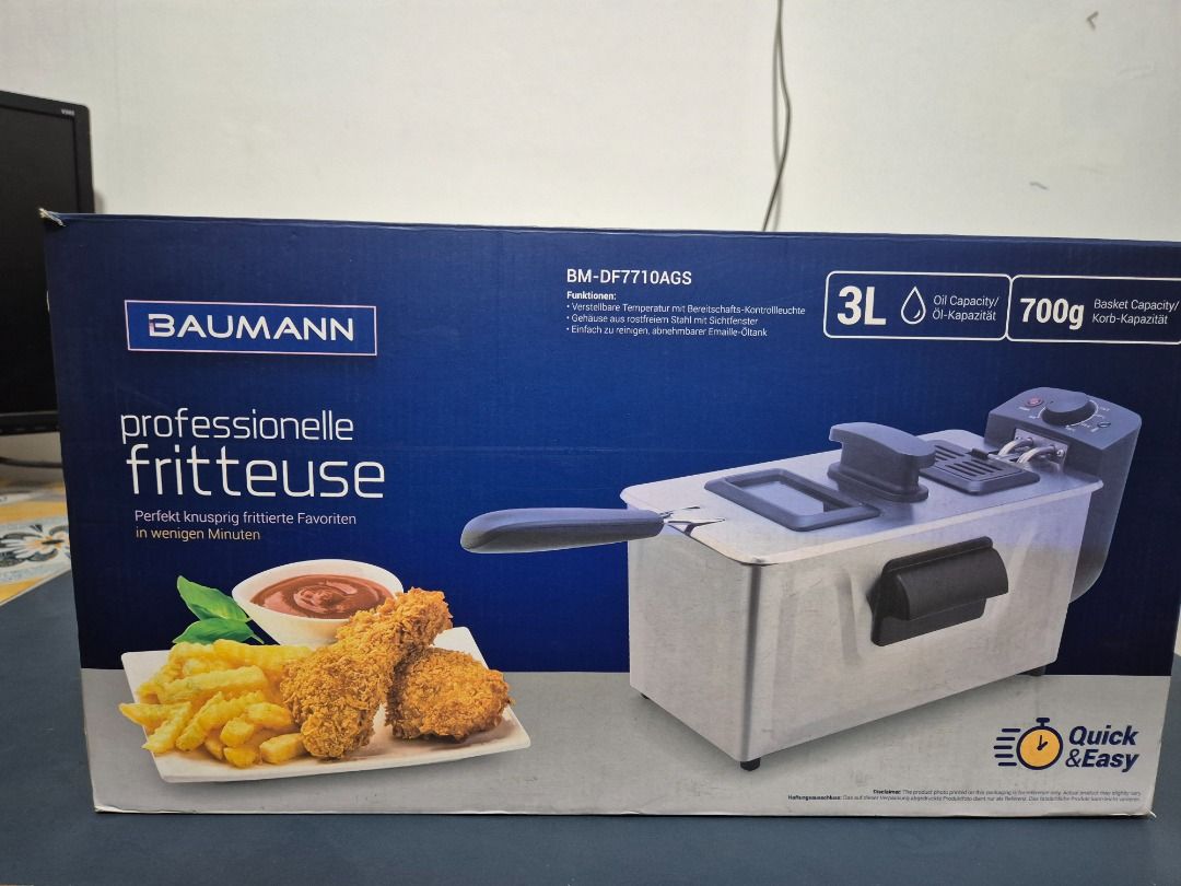 Baumann Professional Style Deep Fryer (Category: Fryers) located in San Juan City. Submitted by leybri.ds (Listing ID 1446607851, Image 1). Description: - Brand: Baumann - Style: Professional Deep Fryer - Oil Capacity: 3 Liters - Food Capacity: 700g - Ideal for achieving crispy, restaurant-quality fried foods at home. - Detachable lid with viewing window and air vents for safe and spatter-free frying -Removable non-stick enamel oil tank -Easy to 