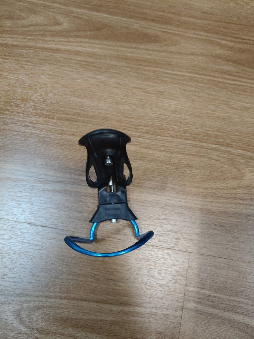 Bicycle bottle rack (Category: Everything Else) located in Singapore. Submitted by hwfi7321 (Listing ID 1446667708, Image 2). Description: Adjustable bicycle bottle rack. Collection at Ang Mo kio area. .