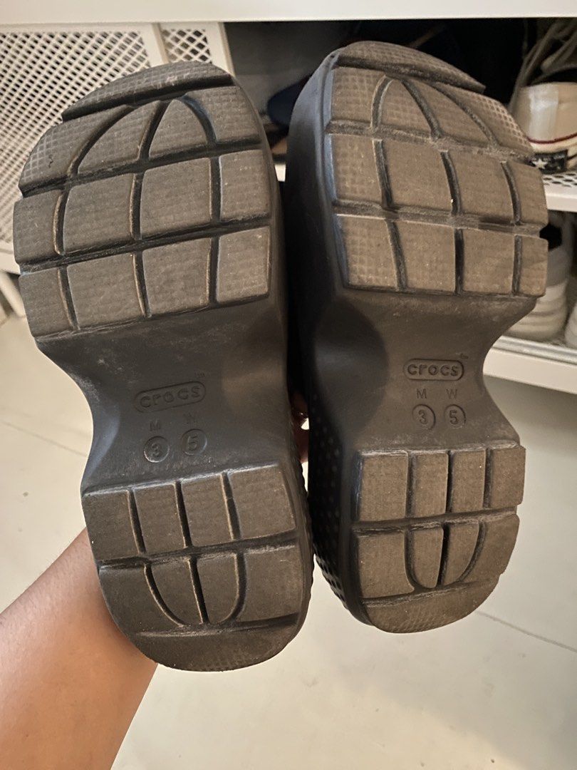 Black Crocs Platform Slides (Category: Slippers and slides) located in Santa Rosa. Submitted by bbtrish (Listing ID 1446599533, Image 3). Description: - Black platform Crocs slides - Bought in Macau - Chunky sole for extra height - Easy slip-on and off design - Ideal for casual wear Original price: 6000.