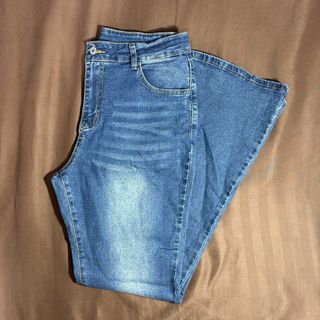 (Category: ) located in . Submitted by presarang_ (Listing ID 1446674143, Image 1). Description: .