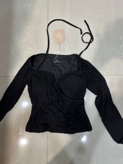 (Category: ) located in . Submitted by herclothescloset (Listing ID 1446627831, Image 1). Description: .