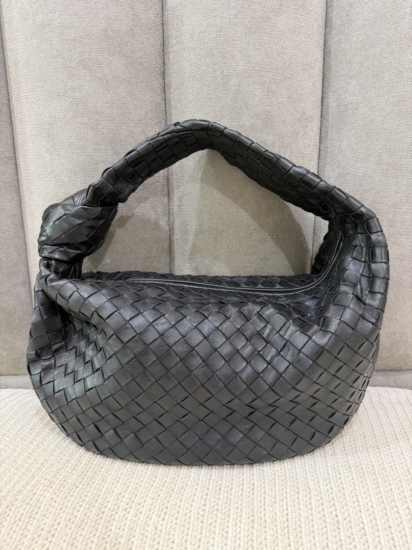 Bottega Veneta Jodie Small Black (Category: Luxury Bags & Wallets) located in Legazpi City. Submitted by thedressingroomrc (Listing ID 1446613330, Image 2). Description: Black SHW With dustbag & gold Certificate of Craft card Excellent condition✨ Minor hairline scratches on the hardware No major flaws.