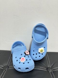 (Category: ) located in . Submitted by littlebooythriftstore (Listing ID 1446666053, Image 1). Description: .