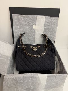 （分類：）位於 。 由 luxurybag_station 提交（商品編號 1446679676，圖片 1）。簡介： 。