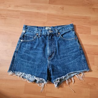 (Category: ) located in . Submitted by simplestashph (Listing ID 1446590409, Image 1). Description: .