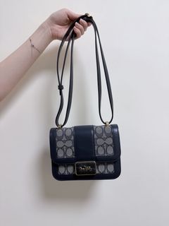 （分類：）位於 。 由 ray202011 提交（商品編號 1446679282，圖片 1）。簡介： 。