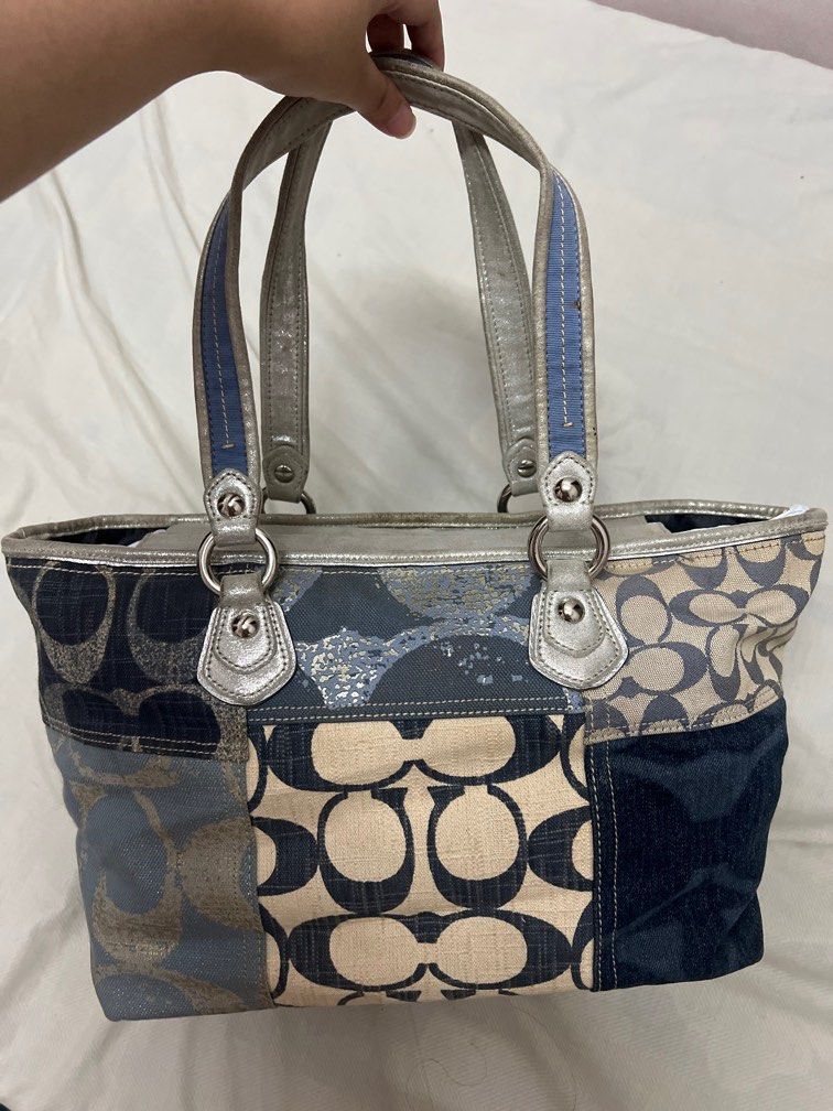 Coach Patchwork Denim (Category: Shoulder Bags) located in Johor Bahru. Submitted by y2kcarry (Listing ID 1446667431, Image 2). Description: -the tag inside are gone -have signs of used.
