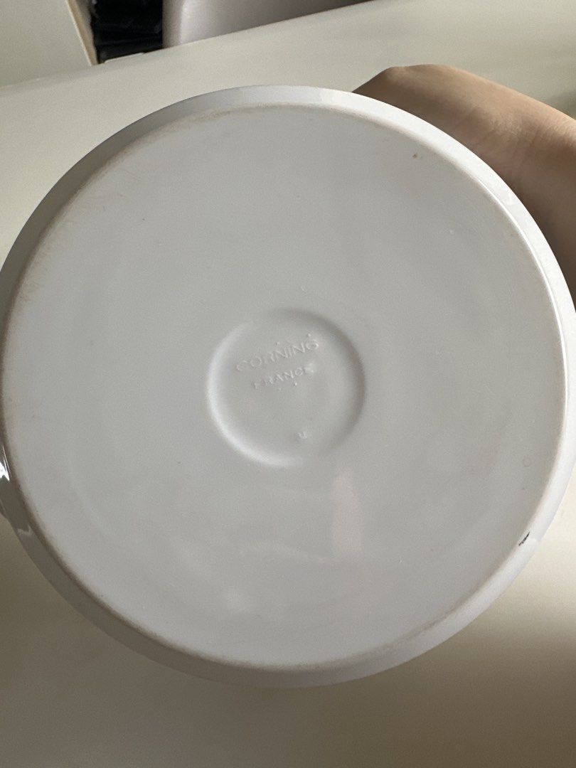 CorningWare casserole dish495417215734272002