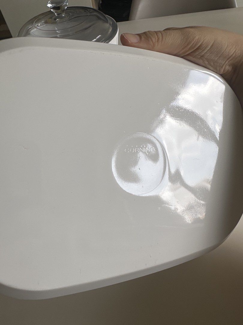 CorningWare White Casserole Dish495421920369059842