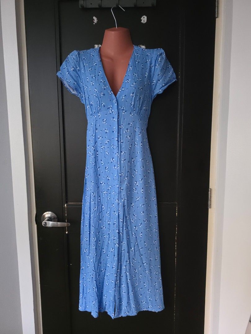 Cotton On Midi Dress (Category: Dresses) located in Taguig. Submitted by lpsc22 (Listing ID 1446628929, Image 1). Description: .
