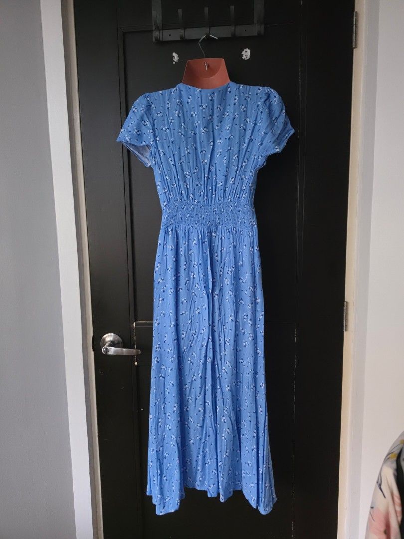 Cotton On Midi Dress (Category: Dresses) located in Taguig. Submitted by lpsc22 (Listing ID 1446628929, Image 2). Description: .