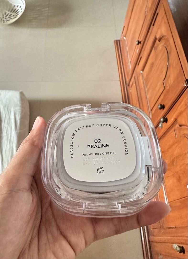 Cushion glad2glow shade praline (Kategori: Rias Wajah) berada di Surakarta. Dikirim oleh slvn2rooms (ID iklan 1446582211, Gambar 2). Deskripsi: Minus uda baret2 Isi 80% jarang dipake.