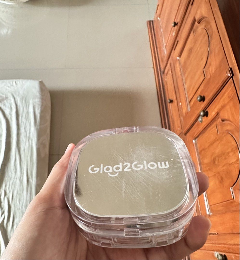 Cushion glad2glow shade praline (Kategori: Rias Wajah) berada di Surakarta. Dikirim oleh slvn2rooms (ID iklan 1446582211, Gambar 1). Deskripsi: Minus uda baret2 Isi 80% jarang dipake.