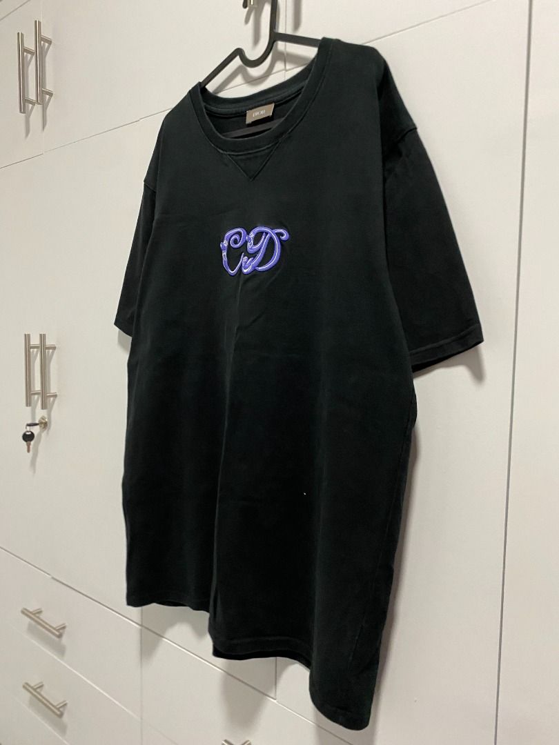 Dior X Kenny Scharf (Category: Luxury Apparel) located in Tagaytay City. Submitted by grayl_thrift (Listing ID 1446668944, Image 2). Description: .