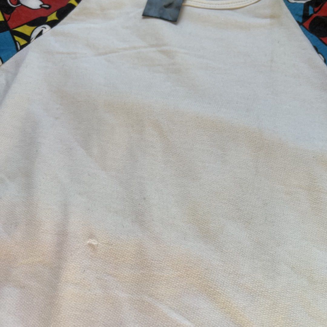 Disney Mickey Mouse raglan long sleeve crop top (Category: Longsleeves) located in Manila. Submitted by blondmagnet (Listing ID 1446548959, Image 3). Description: ~ swipe for size via tape measure 💌 please read before ordering: - no rush shipping - no returns or refunds. no cancellations. not responsible after dispatch. - product color may slightly vary due to lighting - items are preloved, thrifted, and/or reworked. please manage your expectati