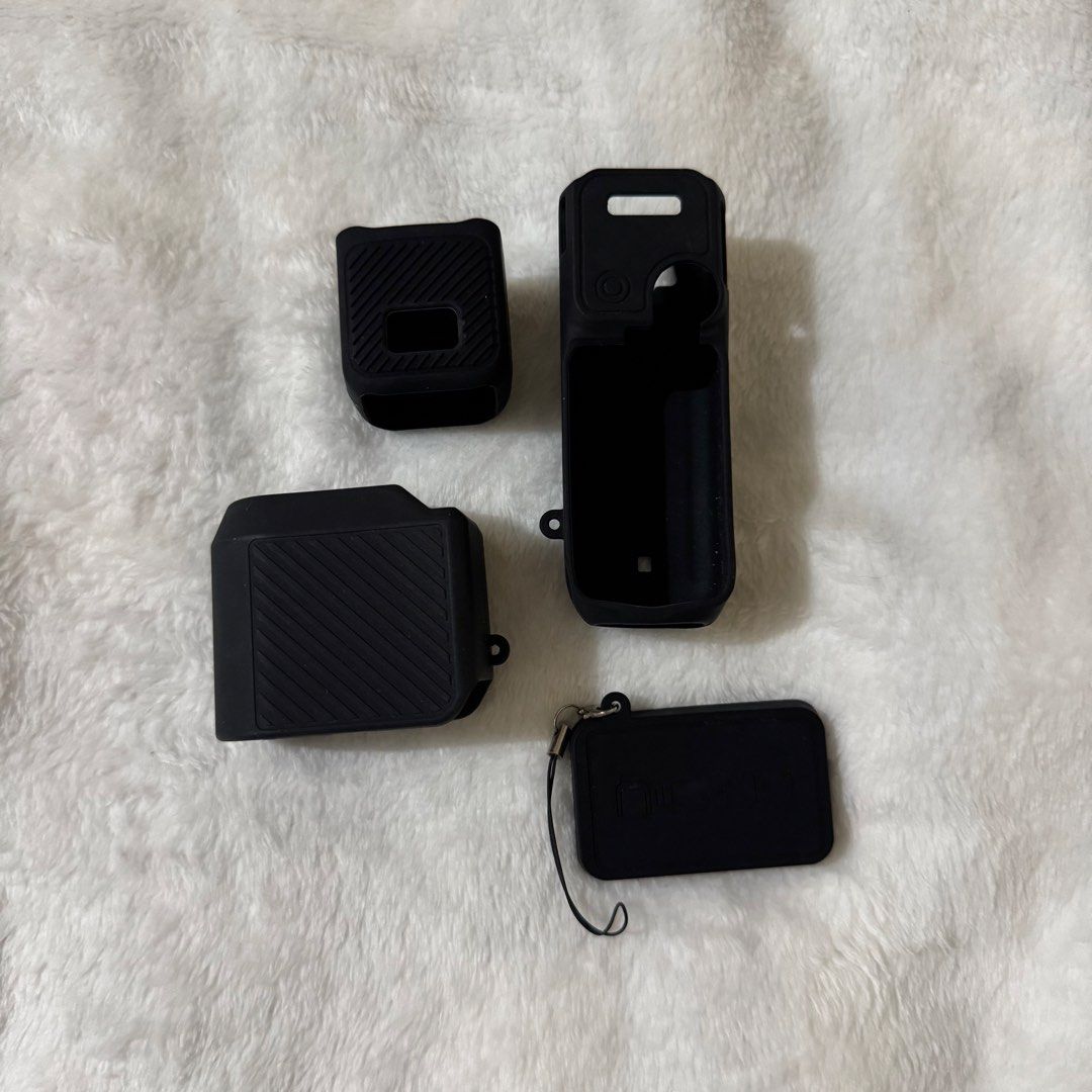 DJI Osmo Pocket 4 Silicon Case (Category: Camera Bags & Carriers) located in Makati City. Submitted by ckyambz_013 (Listing ID 1446663726, Image 3). Description: .