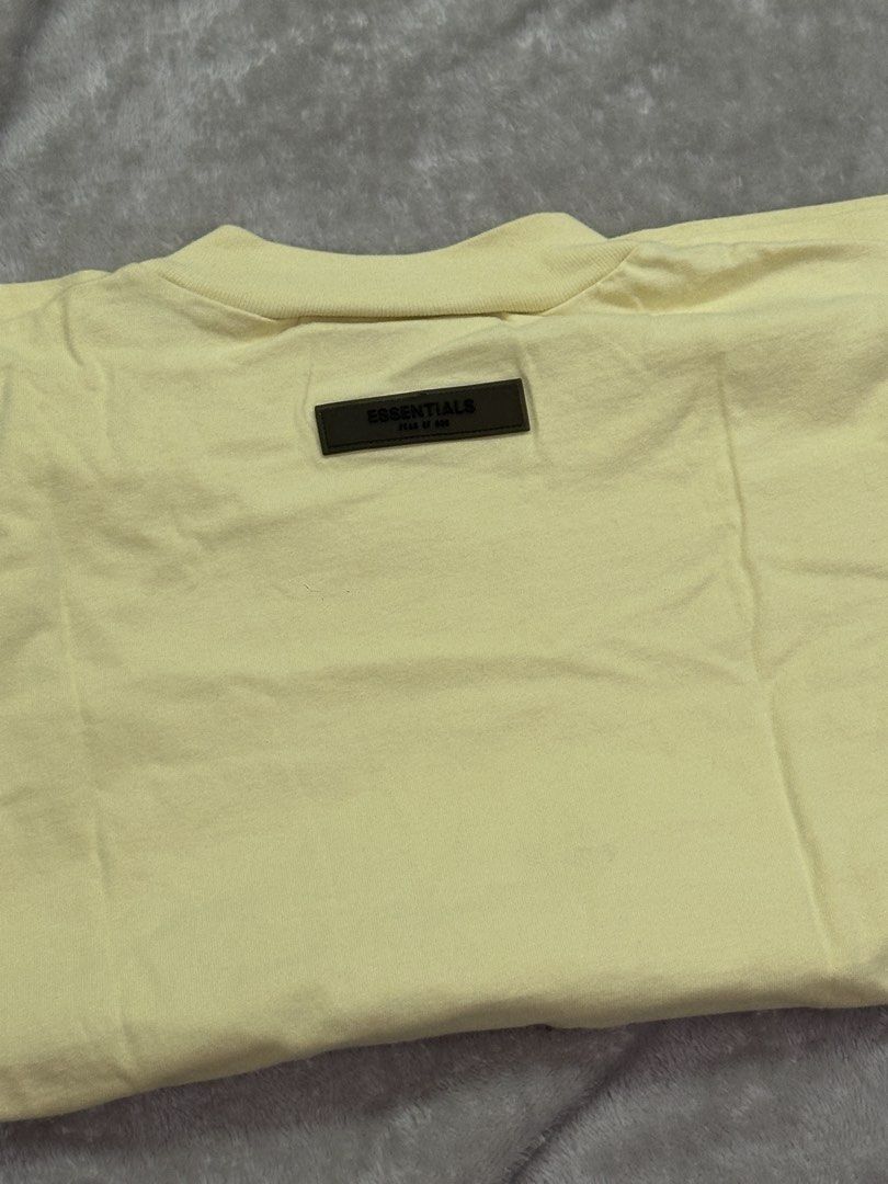 Essentials Fear Of God (Category: Others Tops) located in Manila. Submitted by oooreooooo (Listing ID 1446712034, Image 3). Description: Unique FOG Open for nego Used only once wrong size Boxy type.