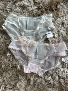 (Category: ) located in . Submitted by edeloves2shop (Listing ID 1446590633, Image 1). Description: .