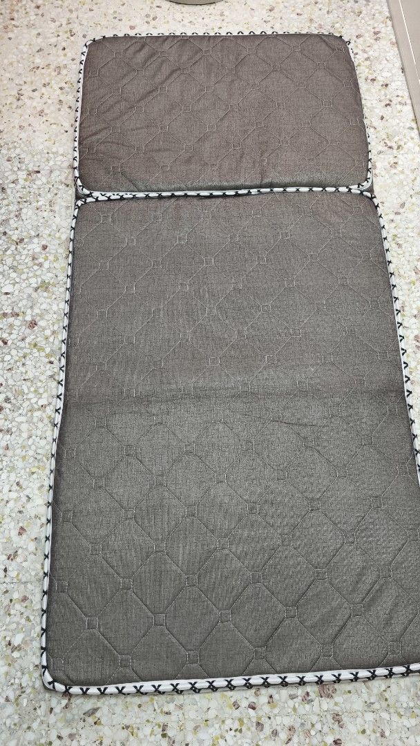 Foldable mattress