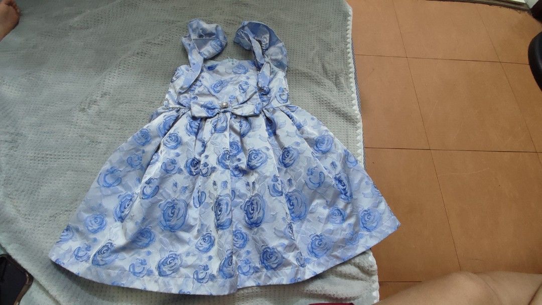 formal dress for kids (Category: Babies & Kids Fashion) located in Manila. Submitted by dsanjuansdeclutter (Listing ID 1446552418, Image 1). Description: .