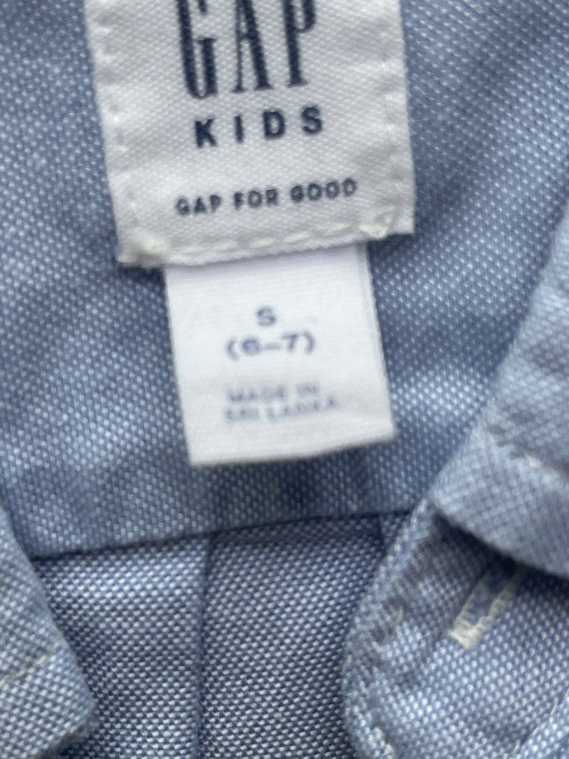 Gap long sleeve boy （分類：西裝）位於 Hong Kong。 由 h012819 提交（商品編號 1446558722，圖片 3）。簡介： Gap kids Small(5-6)。