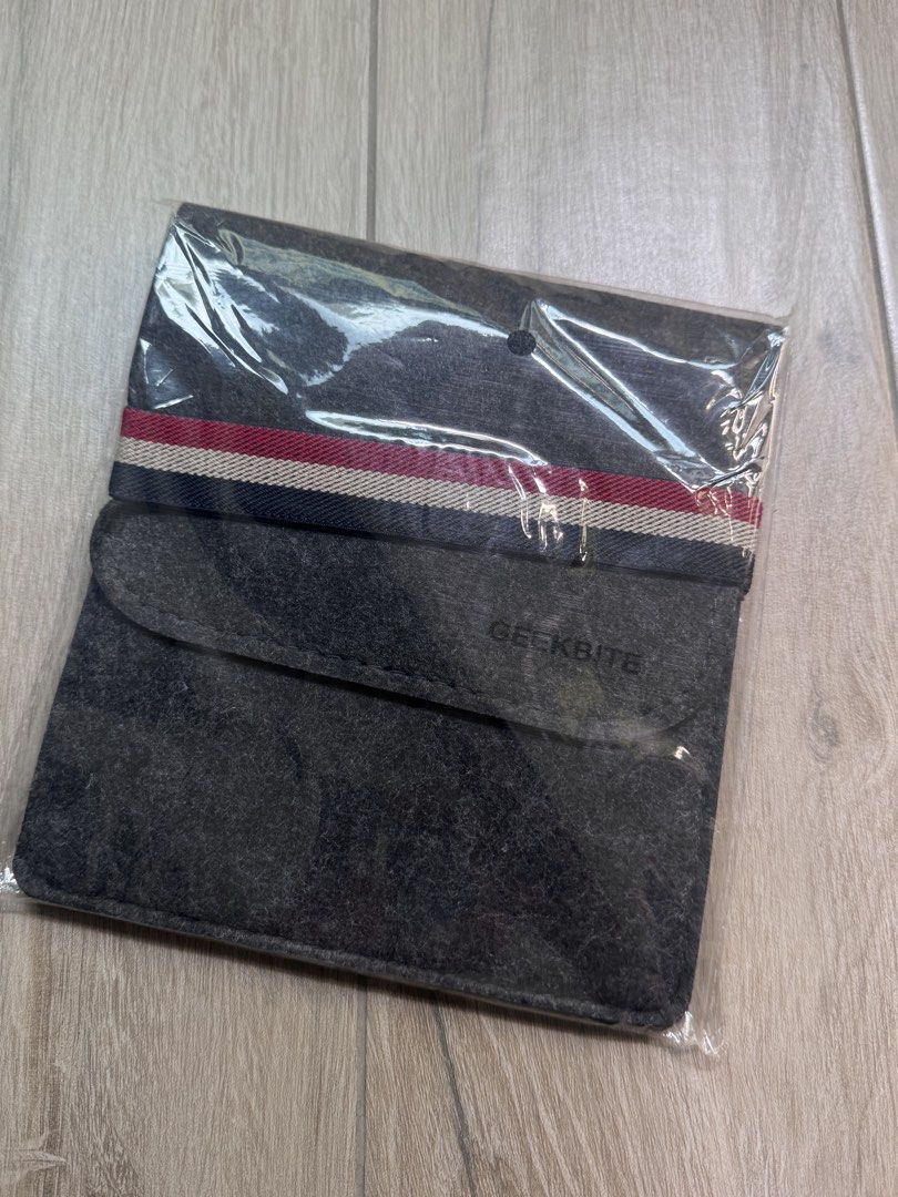 Geekbite Felt e reader Pouch495479283809658880