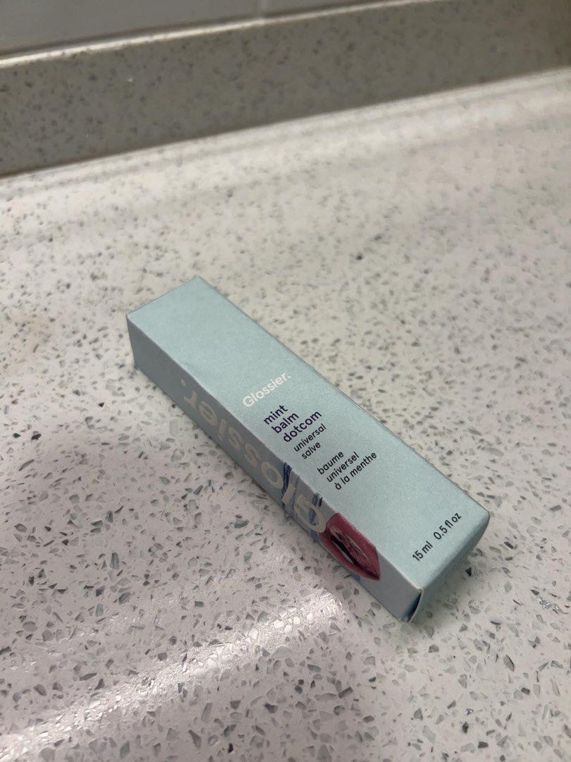 Glossier mint balm dotcom 15ml (Category: Makeup) located in Quezon City. Submitted by applemanu (Listing ID 1446583812, Image 2). Description: .