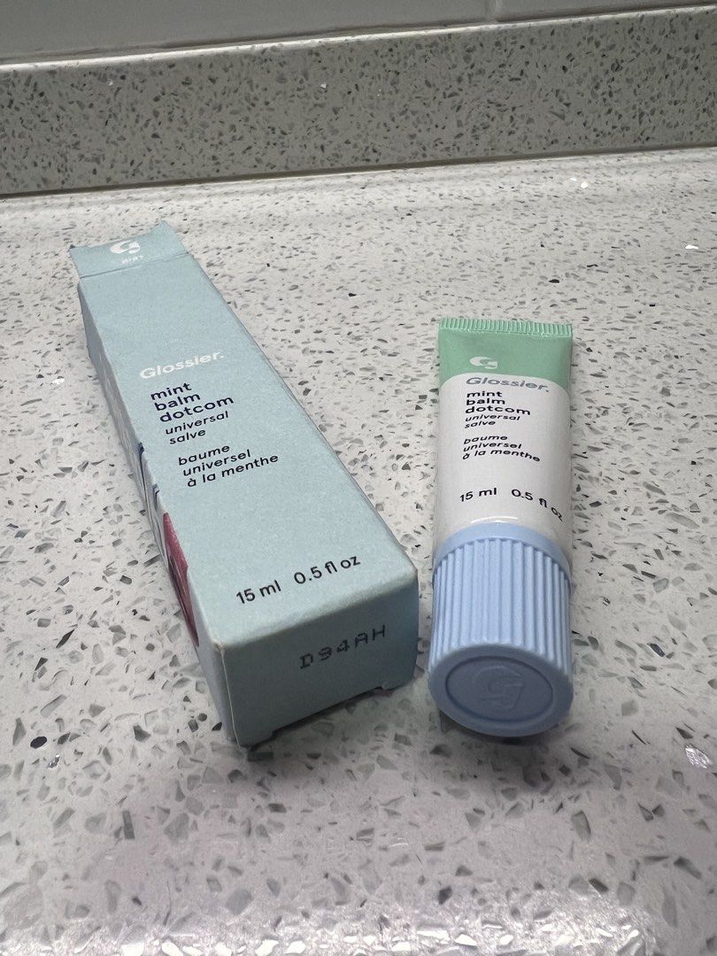Glossier mint balm dotcom 15ml (Category: Makeup) located in Quezon City. Submitted by applemanu (Listing ID 1446583812, Image 3). Description: .